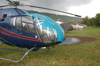 [Internacional] Tempestade de granizo no dia 26 de agosto danifica 18 helicópteros na Alemanha 429349_1_articlegross_DSC_8796