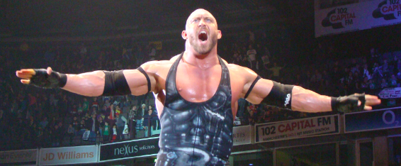 من مانشستر بإنجلترا.. مجموعة صور مميزة لعروض WWE  Ryback2