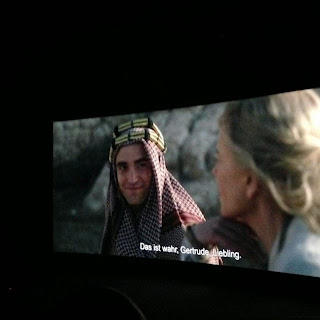 7 Febrero - Primer vistazo de Rob como T.E.Lawrence en Queen of the Desert!!! (Añadidas + imágenes) 4