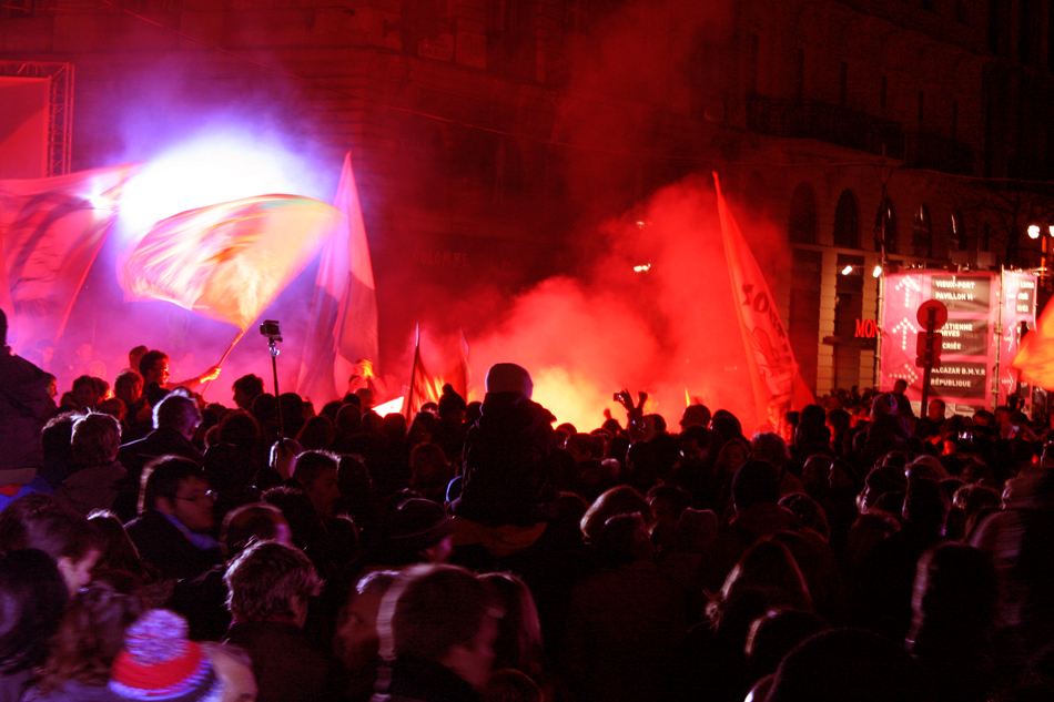 Le Mouvement en France . - Page 12 Clameur07