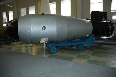 ระเบิดนิวเคลียร์ 800px-Tsar_Bomba_Revised