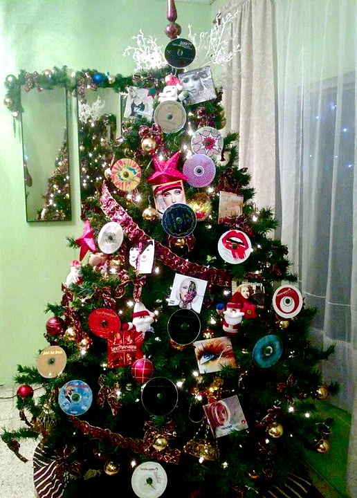 Árbol navideño al estilo Christina 156672_1699914774160_1126639851_31885453_3654024_n