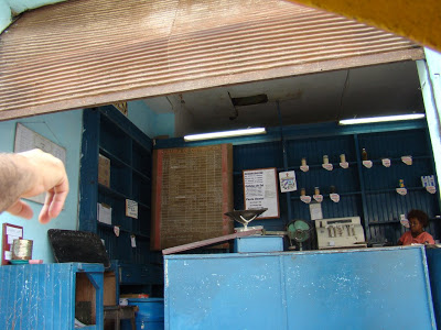 FOTOGALERIA DE LA COTIDIANIDAD EN CUBA  Bodega