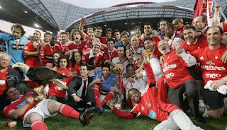 Fotos e Videos dos Festejos do 32º Titulo do SL BENFICA Equipa