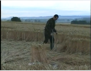 Video Tips Cara Membuat Crop Circle  Unastitled