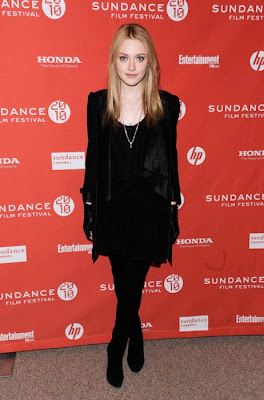 TOPIC COMMUN - Voyage en italie  - Page 5 Dakota-fanning-acne-runaways-premiere-2010