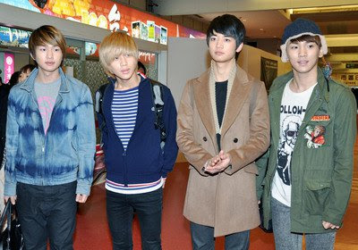 100111 SHINee llegó hoy a Taiwan 6c5c8815jw6dd7blx5r55j