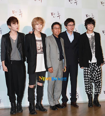 110211 SHINee shockea al mundo de la moda en la premier de “Late Autumn”  Lateautumn-vip-20110212