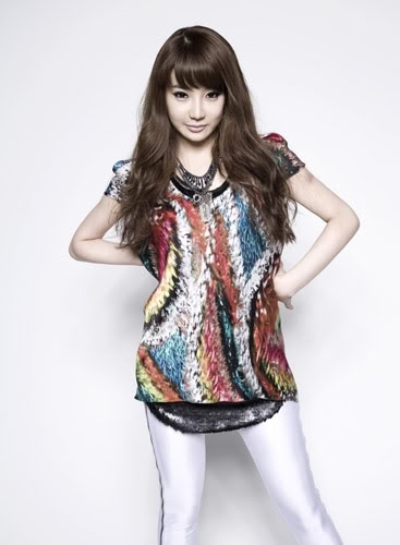 2NE1 (투애니원) Bom