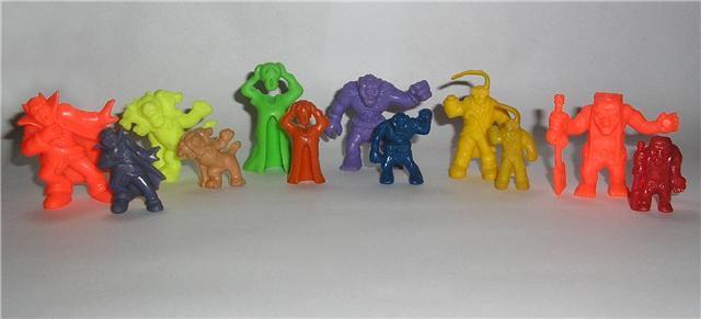 Juguetes de nuestra infancia Monsterrealesyfakes.aspx