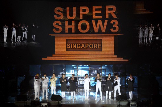 SUPER JUNIOR Fan Club ☆ - Página 9 20110131_ss3_singapore_1