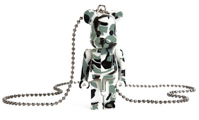 The Dirty Cream : Soldes d'été et Code Promo - Page 3 Collier_bearbrick_camo_gris