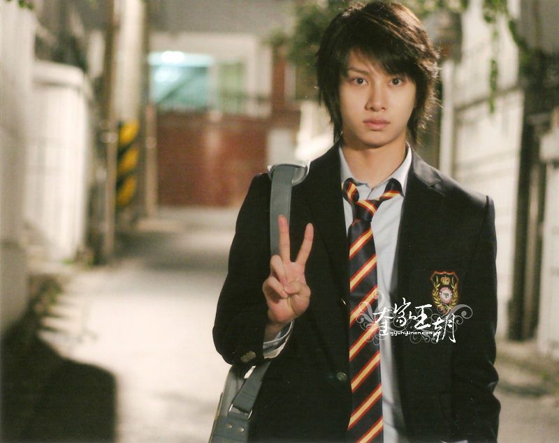 Heechul [희철] - Page 17 485391f1_9474553sg5