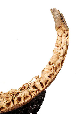 எலும்புகளினால் செய்யப்பட்ட அழகிய கைவேலைப்பாடுகள்  Bone-carving-13