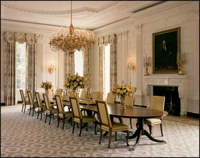 Sala comedor principal White-house-floor1-state-dining-room