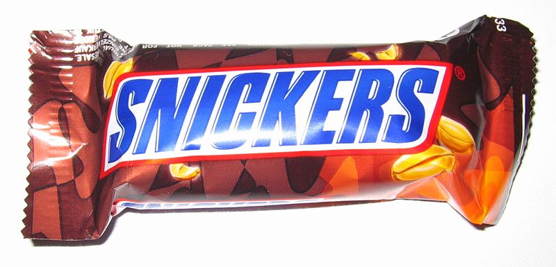 لعبة تبادل الهدايا بين الاعضاء Snickers