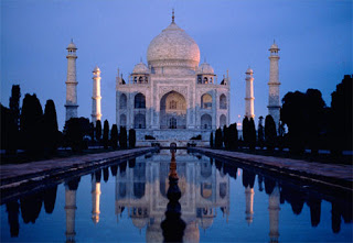 வாழ்வை காதல் செய்வோம்!!! Taj-mahal-747519-ga