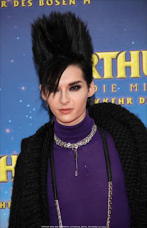 Bill Kaulitz de TH firma autografos en la premier de ‘Arthur und die Minimoys 2′ Arthur2Nov222009178%5B1%5D