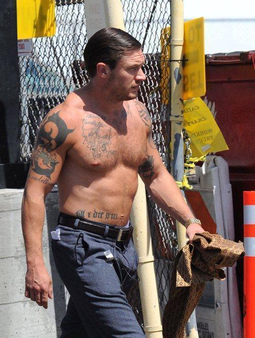 Your current celebrity crush: - Page 7 Tom_hardy_2567054