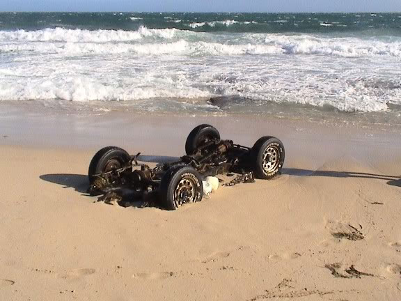 Mobil-mobil yang tenggelam di Pasir Pantai Car-beach-fail