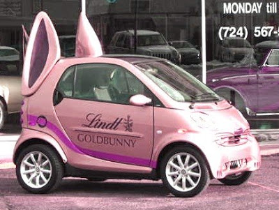 سيارات للبنات بسررعة ادخلو ^^ Smart%20Car%20Custom%20Pink%20Bunny%20Edition