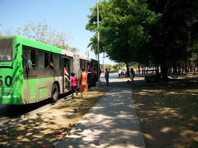 DESDE CUBA ---¿Cómo vamos a confiar en esos archivos que un día se destaparán si fueron escritos por los mismos que hoy viven del chantaje, la mentira y la represión? Sin_parar