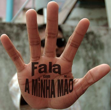 O Que Você Tem Para Dizer Agora ? - Página 26 FALA-COM-A-MINHA-MAO