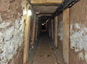 Narcotúnel tenía 17 tons. de mariguana Descubierto_narcotunel_aire_acondicionado_frontera_Mexico_EE_UU