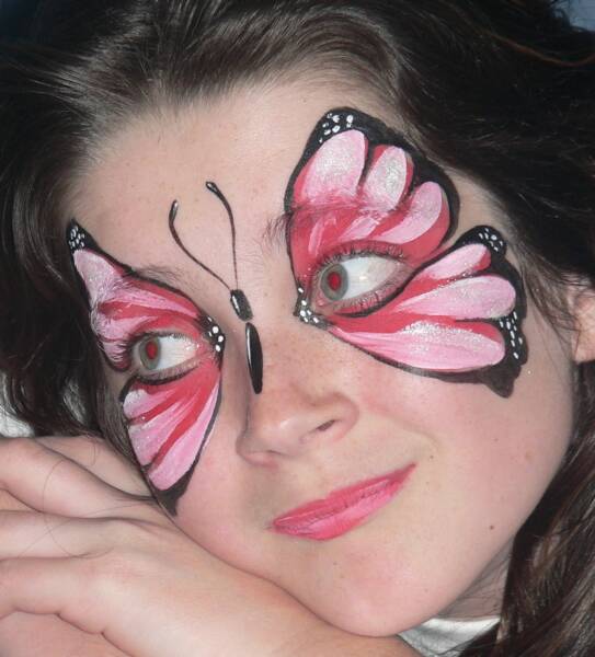 فن الرسم على الوجه Face_painting_butterfly2_op_543x600