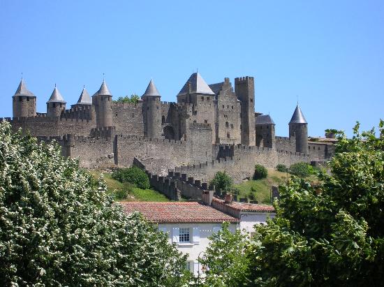 Els Càtars - Página 2 Carcassonne-castle