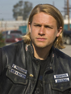 A sus puestos...  cámara...  Acción !  - Página 3 23792_charlie-hunnam-anarchy