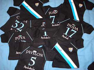 Mini camisetas y llaveros del Malaga para el coche DSC02777