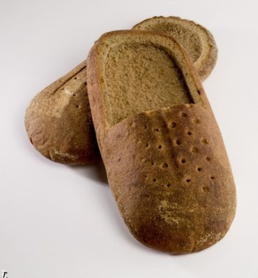 வாவ் !!!சூப்பர்!! ரொட்டி ஷூ கள்  Bread-shoes-05