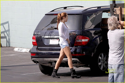 new pictures 4 miley 19