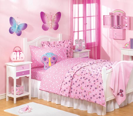 Miina i Tiina soba Girls-bedroom-decoration-1