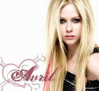 ×* صــور المغنيهـ avril lavigne  ×* AvrilLavigne_KeepHoldingOn