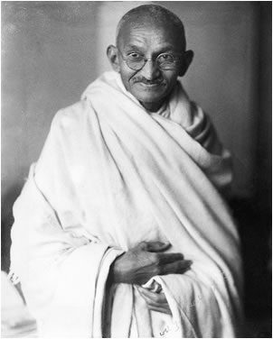 மகாத்மா காந்தி - அரிய புகைப்படங்கள் - Page 2 Gandhi