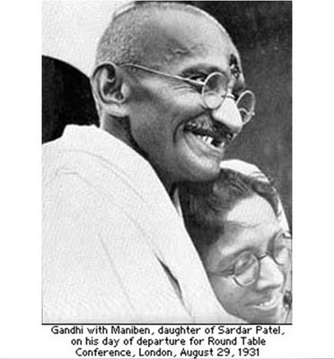 மகாத்மா காந்தி - அரிய புகைப்படங்கள் - Page 2 Rare%2BPictures%2Bof%2BMahatma%2BGandhiji%2B%25282%2529