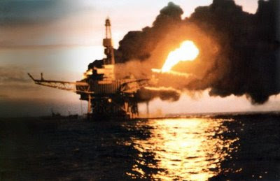 Amazing Top 10 Most Expensive Accidents in History Piper-Alpha-Oil-Rig