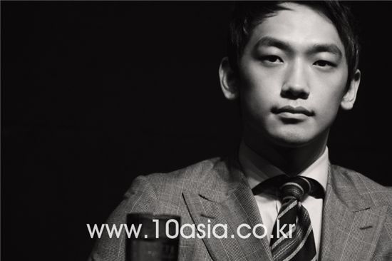 INTERVIEW DE RAIN AVEC "10ASIA" PART 1 2009112610070057537_1