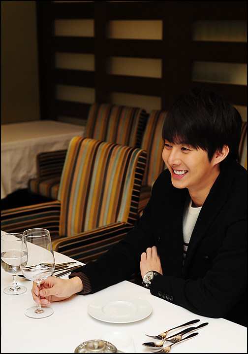 Kim Hyung Joon Entrevista con Asia 7b