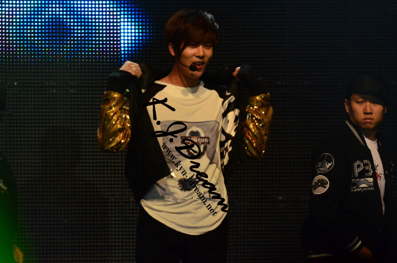 Kyu Jong & Young Saeng historia en Hong Kong 14