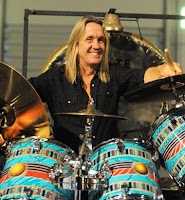 Nicko Mcbrain em mais um evento beneficiente Nicko_09