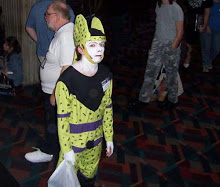 los peores cosplays ( wiiiii l aemocion^^) Dragonball_z_cell_anime_cosplay