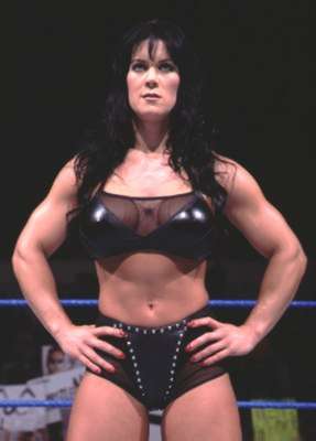 Une ex-diva de la WWE à la TNA! ("spoiler" inclus sur la maîtresse d'Angle). Chyna