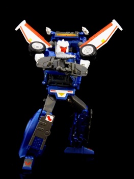 [Masterpiece] MP-25 Tracks/Le Sillage (bleu) ― MP-25L LoudPedal/Tapageur (noir) ― MP-26 Road Rage/Rageuse (rouge) - Page 4 1Zj3pAEj