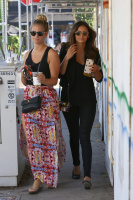 Nina Dobrev with Hilary at Alfred Coffee & Kitchen in West Hollywood (July 29) 3BZA0ULL