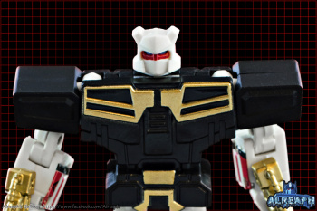 [Masterpiece Tiers] KFC TOYS TRANSISTOR aka BLASTER - Sortie Novembre 2014 3QlfABzP