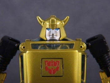 [Masterpiece Takara Tomy] MP-21G BUMBLEBEE G2 - Sortie Juillet 2015 4RznDyMN