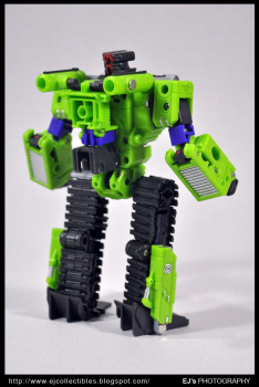 [Combiners Tiers] TFC HERCULES aka DEVASTATOR - Sortie Aout 2012 9rydRrjW